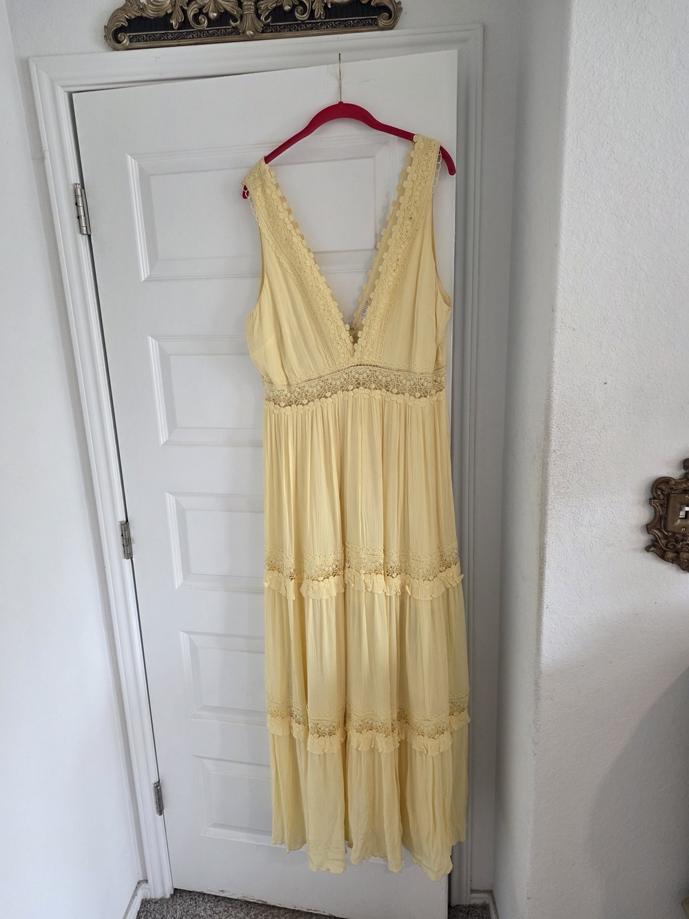 VENUS Pale Yellow Lace-Trim Maxi Dress
